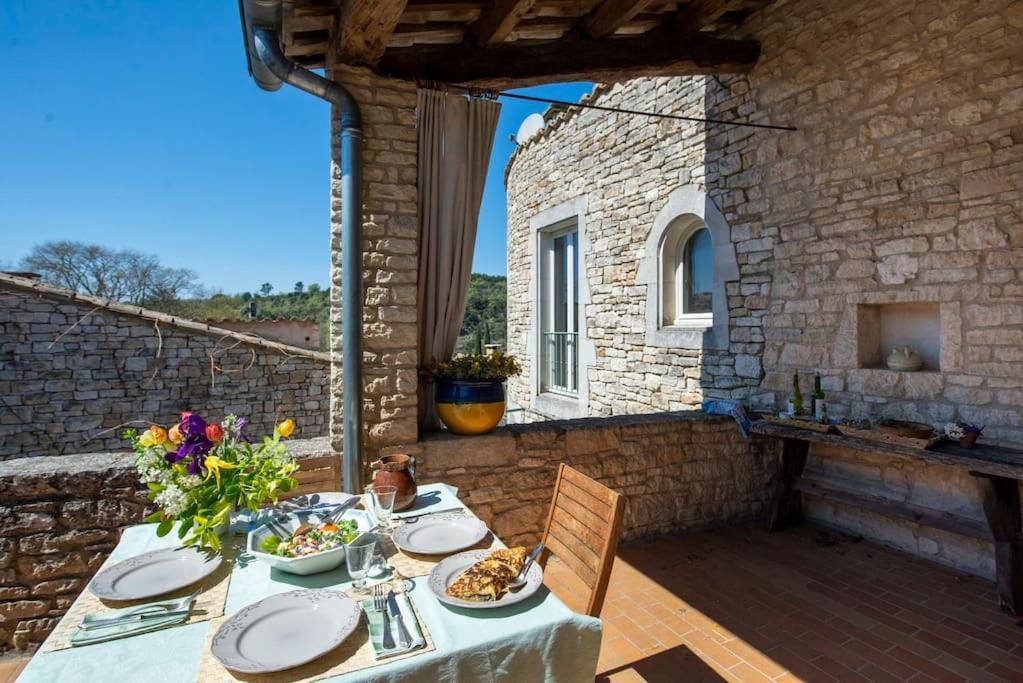 La Bergerie A Cratoule, Domaine Les Musarts Issirac Exterior photo